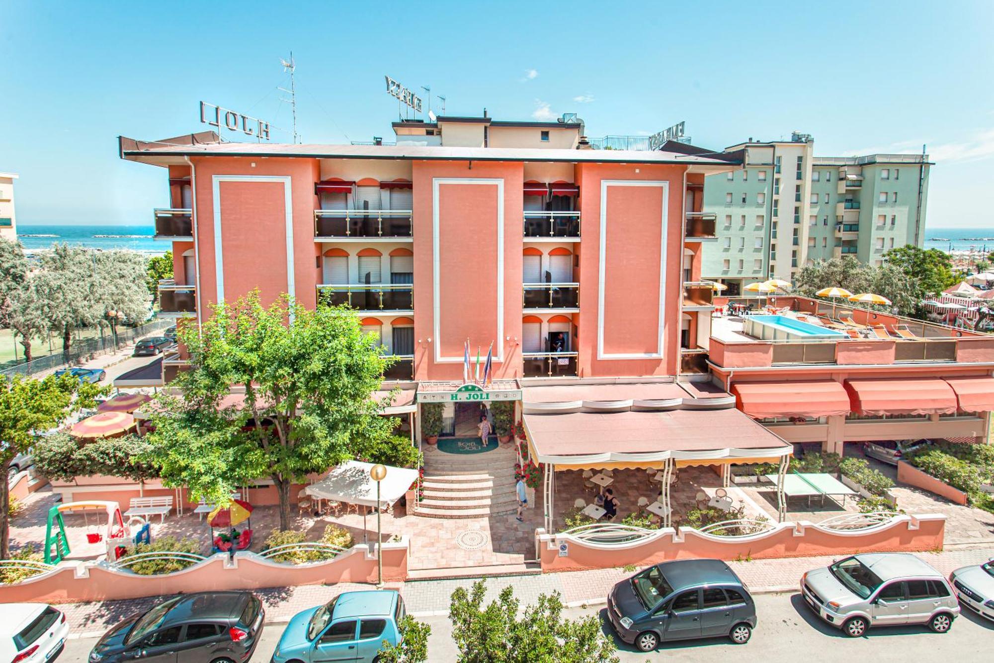 Hotel Joli 切塞纳蒂科 外观 照片